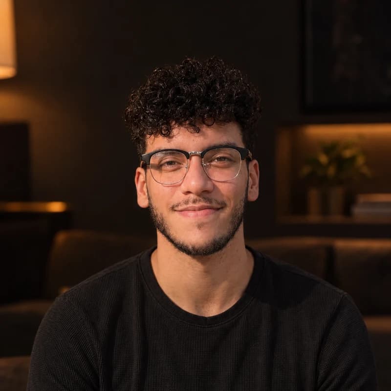 Mylo Ordóñez — Fundador & Growth Architect · 4U Lab